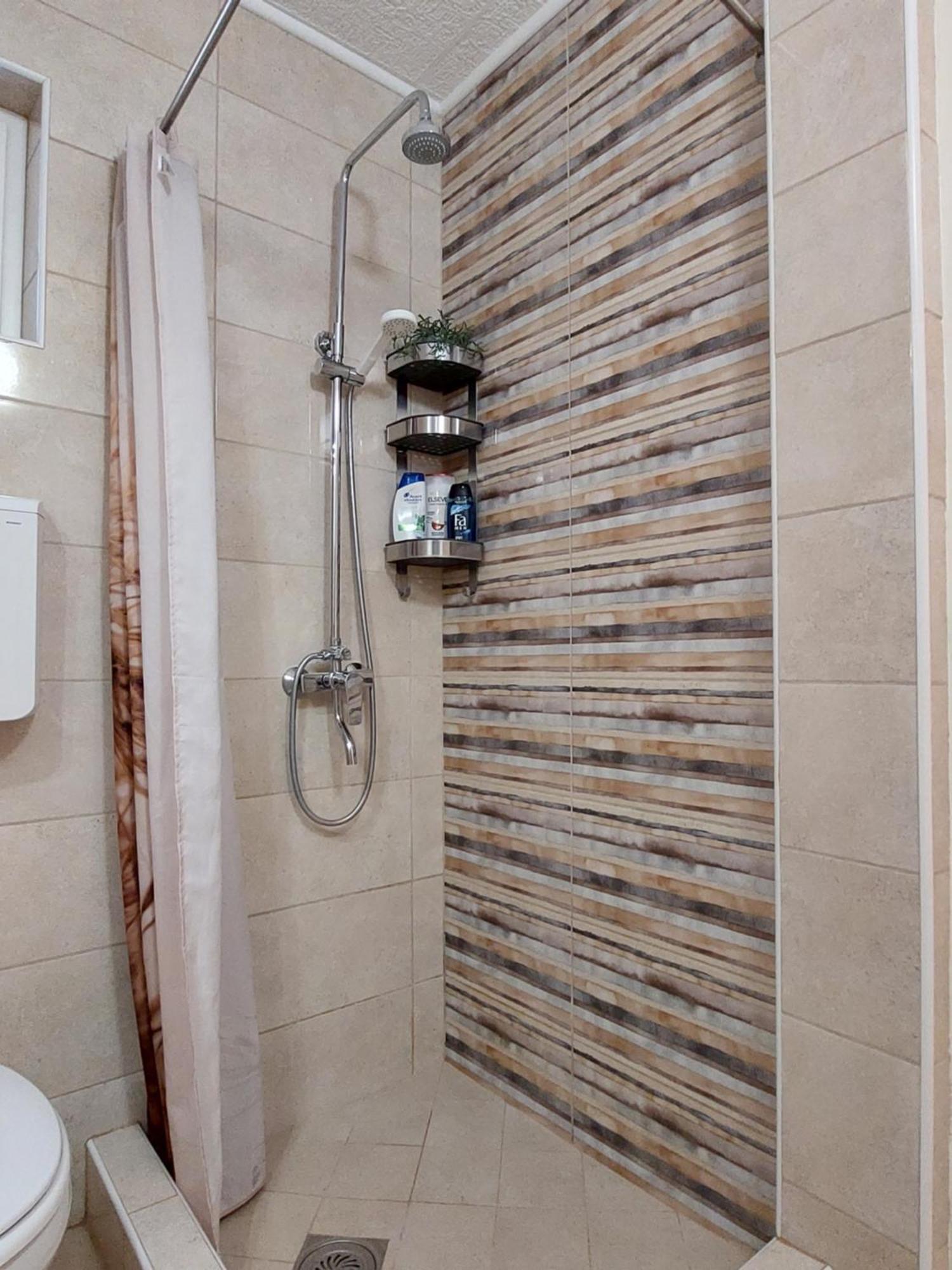 Street Apartment 수보티차 외부 사진